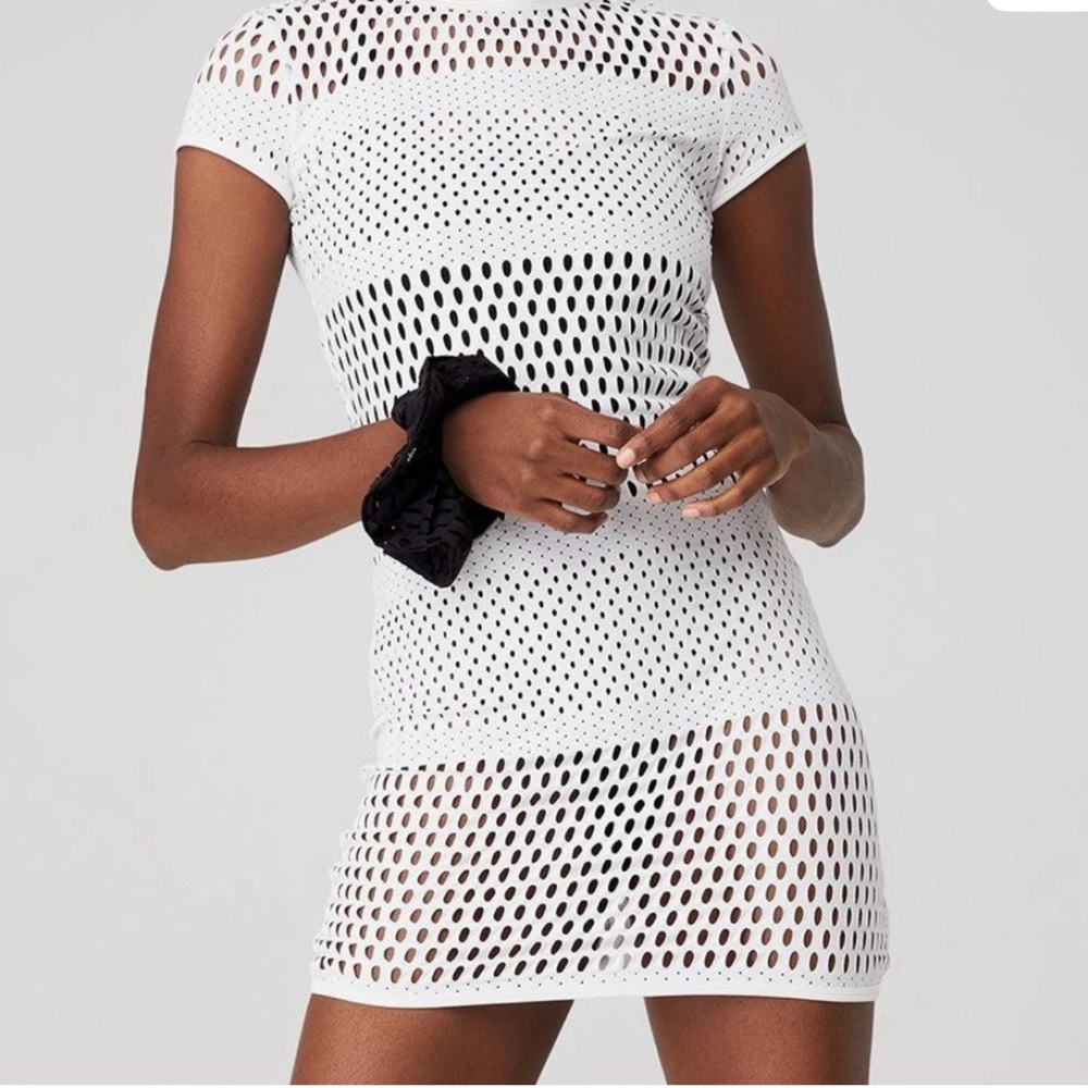 Alo yoga mesh haute dress size small